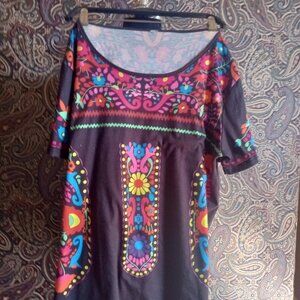 Black short sleeve tee shirt with a multi coloured design XL